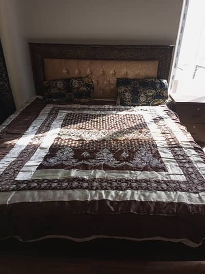 Double bed wooden for sale