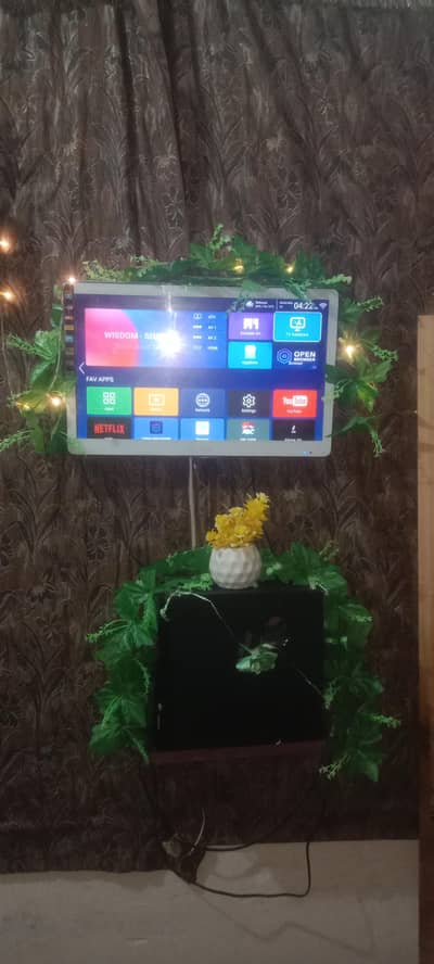 SAMSUNG LCD 22 INCH WITH AUDIONIC VISSION9