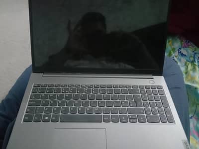 Lenovo laptop i7 11th gen 16gb ram 512gb ssd
