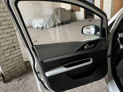 . prince pearl new condition