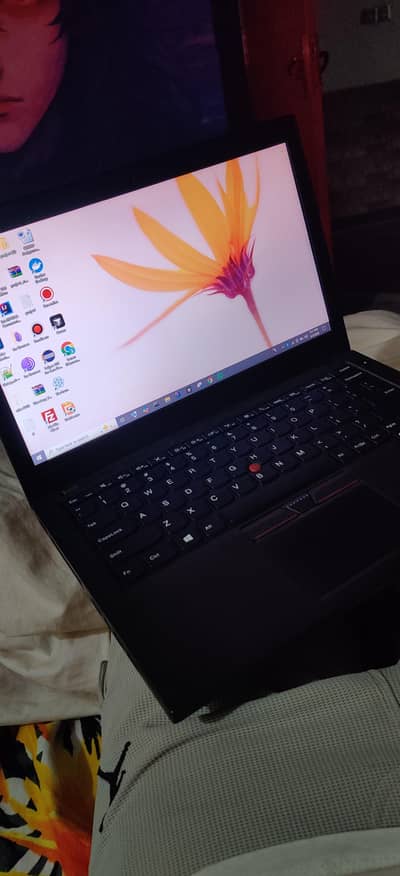 lenovo think pad i3 6th generation