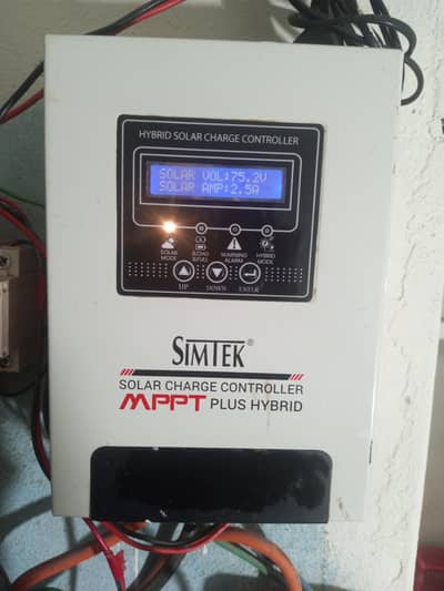 mppt solar charger controller plus hybrid 70A