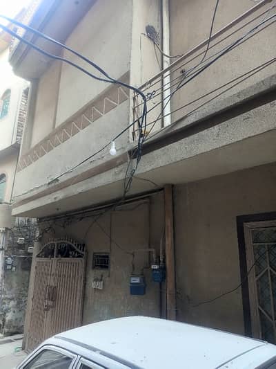 4 Marla Upper Portion For Rent Azam Colony Range Road.