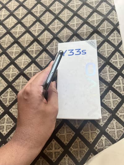 Vivo y33s 8 128 complete box