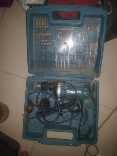 drill with all accessories impact with hammering