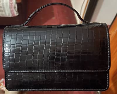 leather branded new condition bag once used