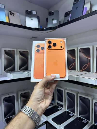 17 Pro Factory Just box open