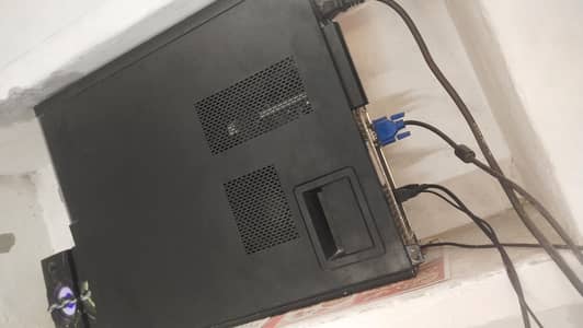 Core i5 2nd gen  Ram. 4GB Hard. 500 HDD