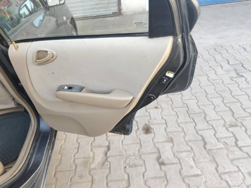 ہونڈا سیٹی کار 2006 11