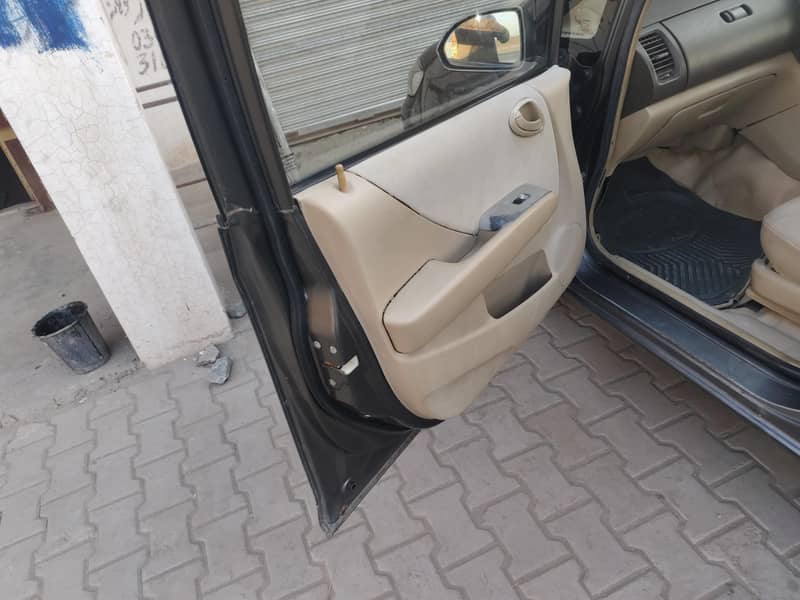 ہونڈا سیٹی کار 2006 14