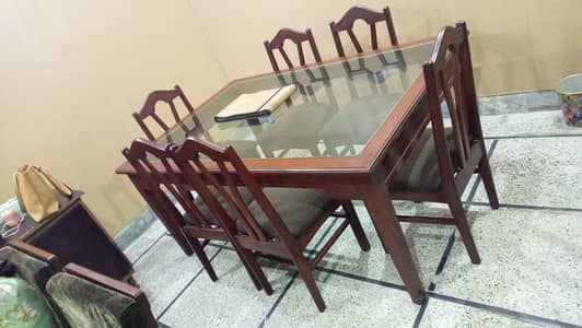 dinning table with 6 chairs  in wood for sale in best of quality