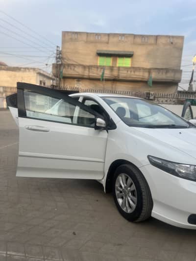 Honda city aspire 2017 model