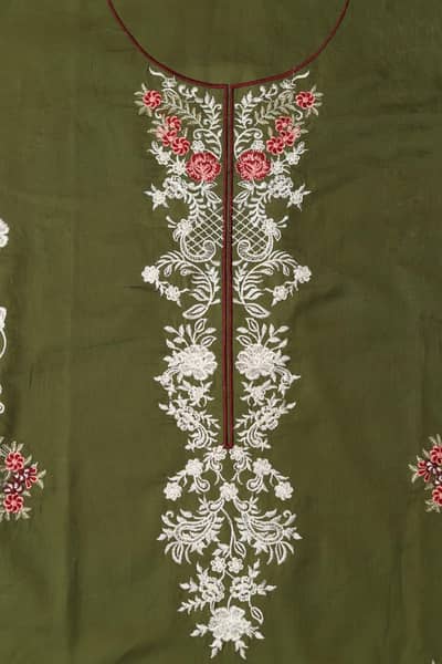 (Eid) Gul Ahmed 3pc Suit women full pk Delivery Charges Excluding