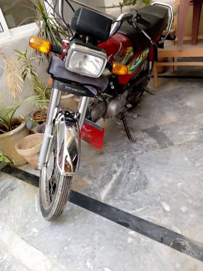honda cd 70 2023 model 10/10 condition contact number 03227994700