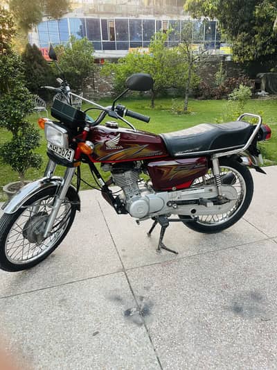 Honda CG 125. . 2021 model . . Excellent condition. . engine pack