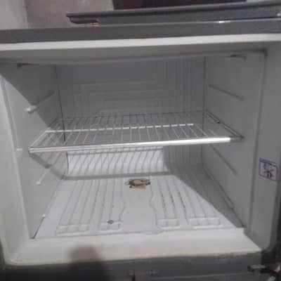 dawlance refergerator