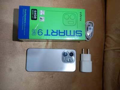 infinix smart 9 4+4/64 with box charger
