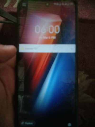 Touch break hai  baqi condition bilkul theek hai. 6/128