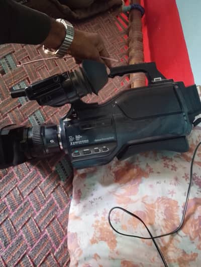 Sony hxr. mc1500 shoulder mount camera professional HD 32GB Internal