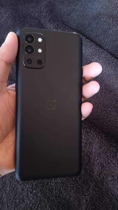 oneplus 9r 256gb excellent condition no Issues smooth performance