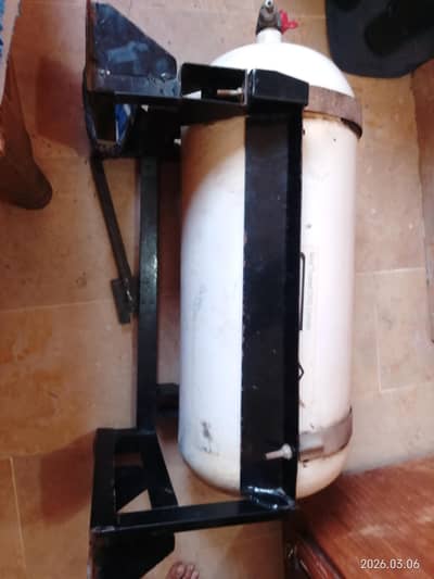 gas cylinder with new stand and gas kit