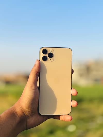 iPhone11 Pro max 92health Price Fix Factory unlocked