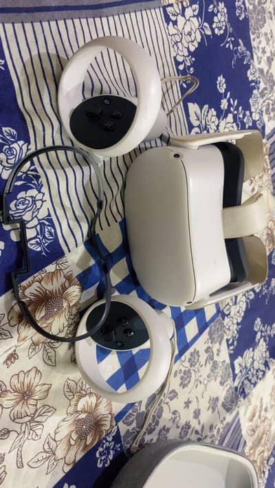 Meta oculus quest 2 128gb with carry case