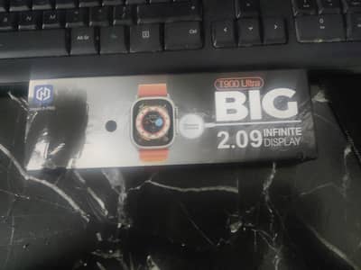 in good condition t900 ultra Smart watch