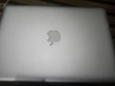 macbook pro 4 gb ram