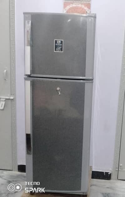 Dawlance Refrigerator – medium size –Excellent cooling