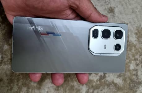 Infinix Note 50 Pro 12GB/256GB.