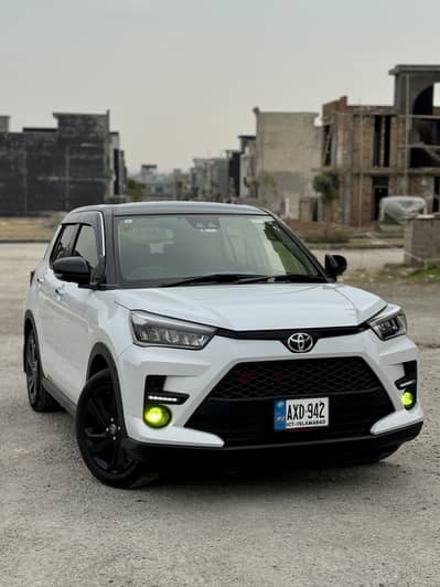 Toyota Raiz Z 2021 Top of the Line B2B Genuine Scratch Less Condition