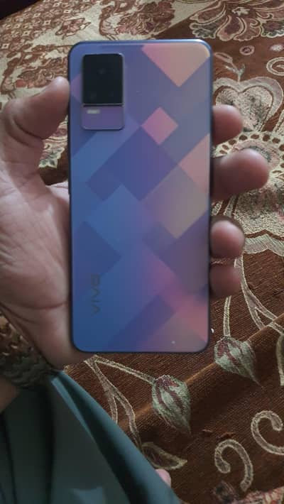 vivo v21e.   8 128. . . contect. 03030157371