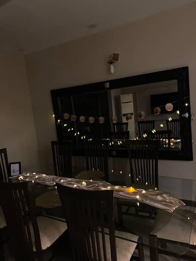 8 seater glass top dinning table