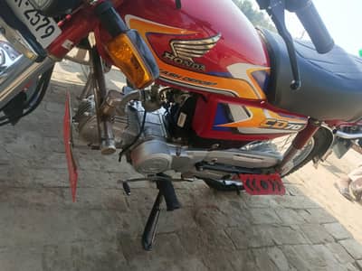 Honda CD 70 2025 model