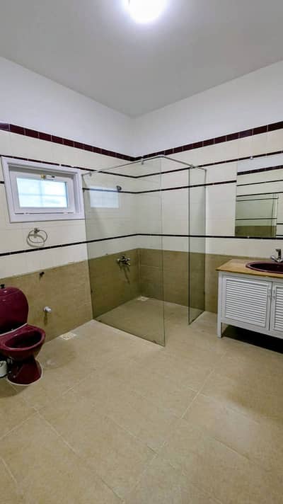 Stunning 500 Yards Bungalow is Available For Rent