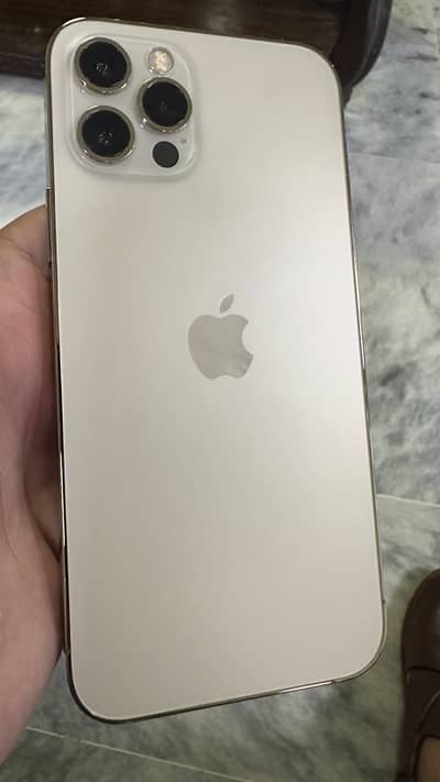 iPhone 12 pro Gold