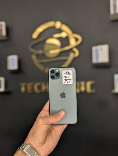 iPhone 11 Pro Max Non-Pta Factory Unlocked 256GB 10/9.5 WaterPack