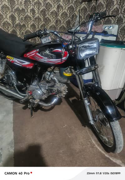 achi bni hoi he gari