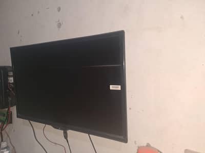 like neq 32 inch smart tv with remote (low price because urgent sell)