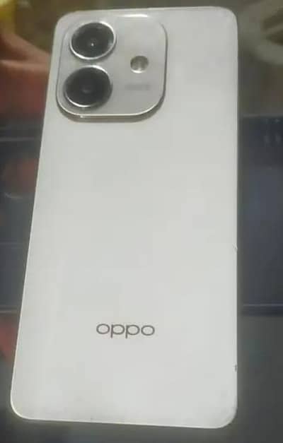 box and charge Sath h 10/10 condition h