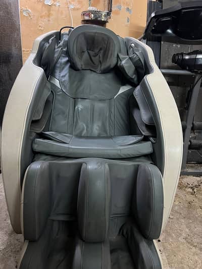 Massage Chair JC Buckman Slightly Used 100% ok