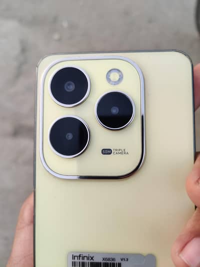 Infinix hot 40 all ok new condition one hand use