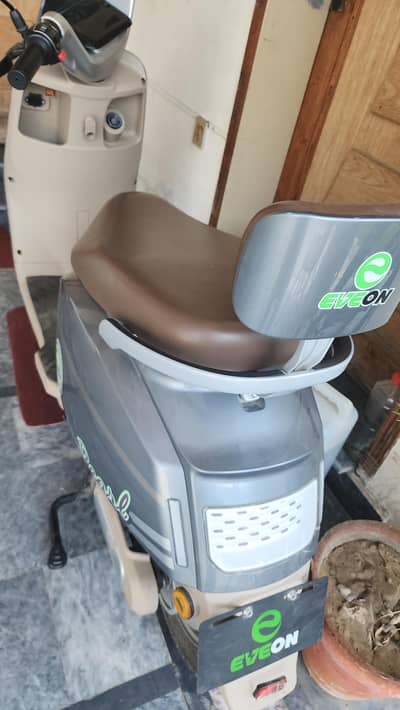 Eveon Pearl less driven