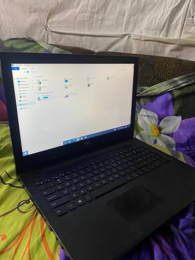 Dell  i3 Laptop – 4GB RAM 128gb ssd