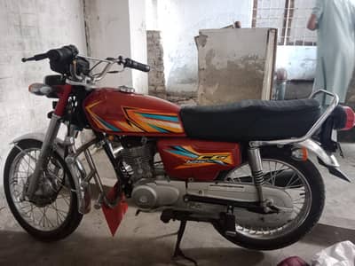 Honda 125 for sale.