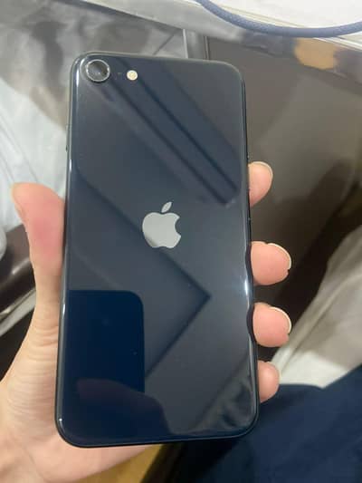 IPhone Se 2023 3rd gen Factory unlocked With box