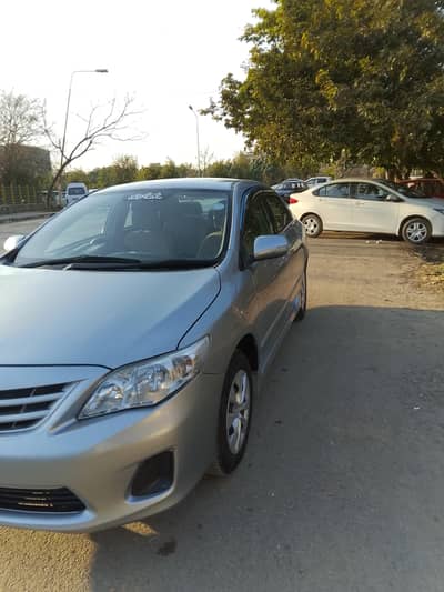 TOYOTA COROLLA GLI 1.3 vvti 2102 model