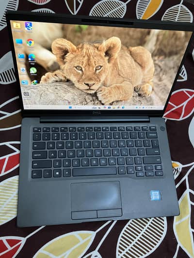 Dell Latitude 7400