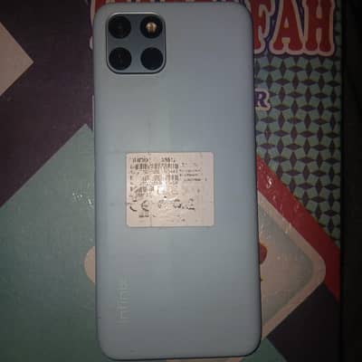infinix smart 6.2  . 32 gb with box